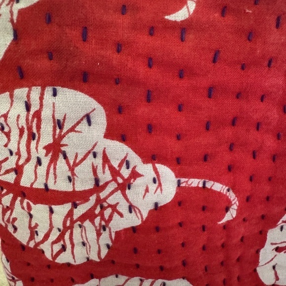 Kantha Sling Bag /Wine bag holder. What a gift A bottle of Merlot ??? - Picture 14 of 15